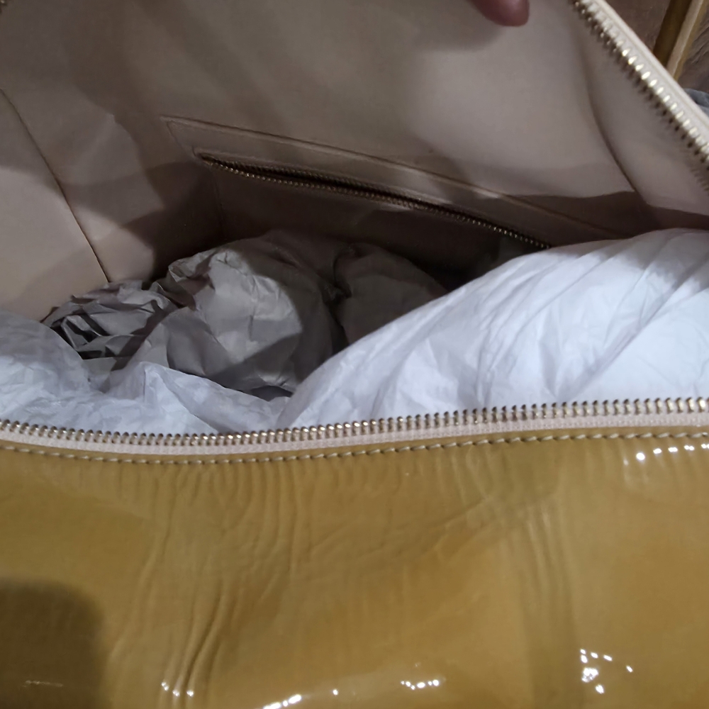 Glossy Mustard Yellow Handbag - Picture 3 of 7